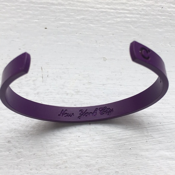 Coordinates Collection NYC Bracelet - Picture 2 of 6